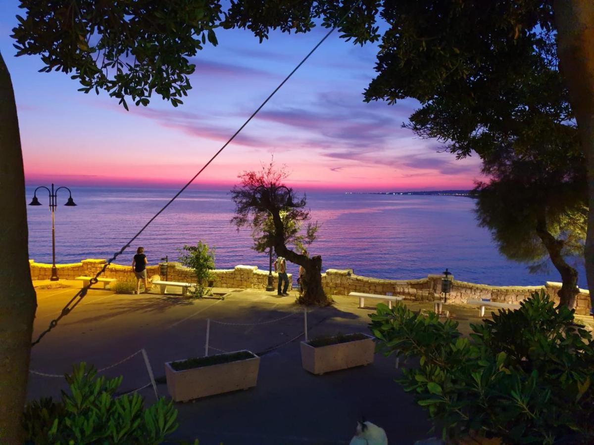 Casa Baia Tramonto Villa Patù Exteriör bild